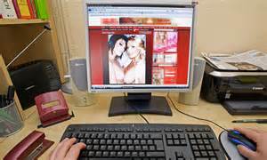 More than half of viewers spent less than five minutes per visit, and 86 percent—almost nine out of 10 visitors—spent less than 20. . Women watching pornography